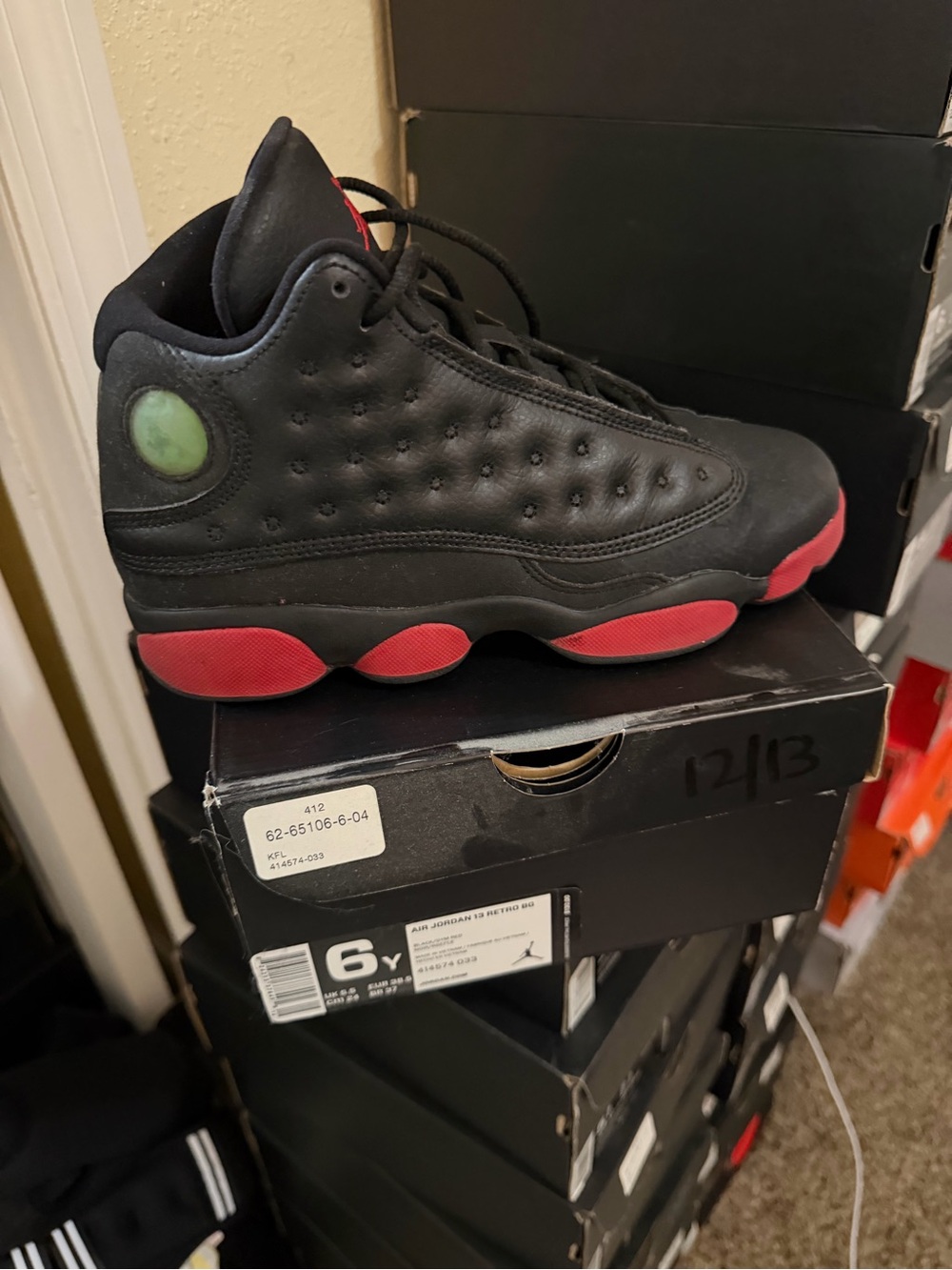 Jordan Mens Athletic Shoes Black and Red